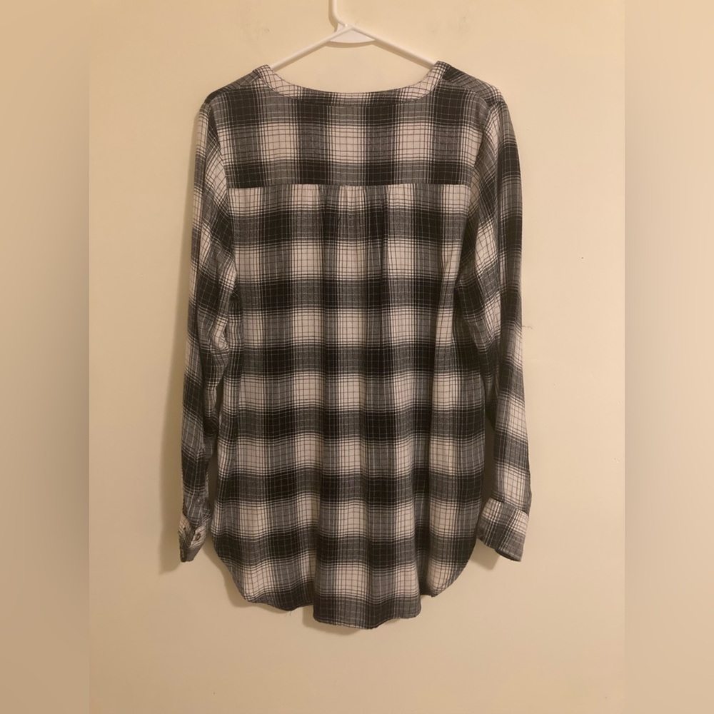 Universal Thread Black & White Plaid Flowy Flannel Shirt - Picture 2 of 4